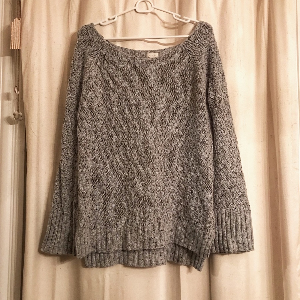 Hinge Sweater in Grey